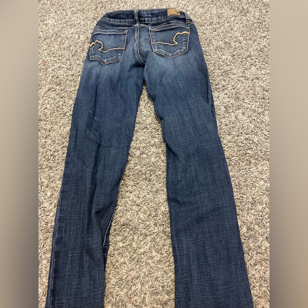 American eagle non ripped dark blue Jean low rise